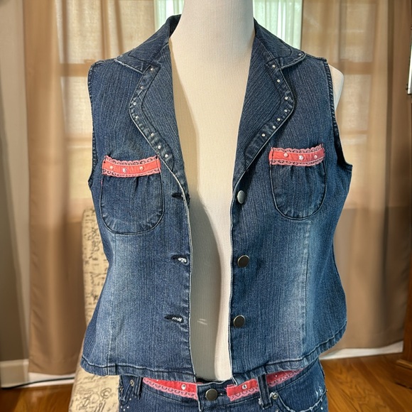 Women’s denim vest and jean. vest size Large and jeans size 12 set. Vintage 80’s - Picture 3 of 7
